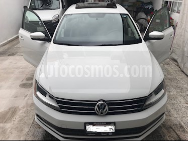 foto Volkswagen Jetta Sportline usado (2017) color Blanco precio $239,000