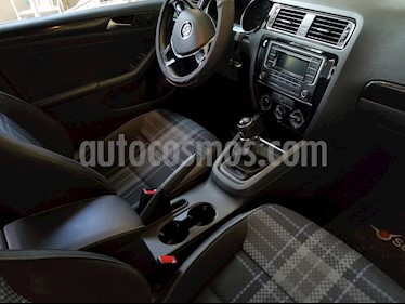 Volkswagen Jetta Style usado (2017) color Plata Reflex precio $215,000