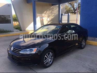 foto Volkswagen Jetta Trendline 2.0 usado (2016) color Negro precio $185,000