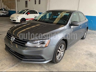 Foto venta Auto usado Volkswagen Jetta Trendline Tiptronic (2017) color Gris precio $187,900