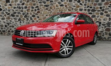 foto Volkswagen Jetta Trendline usado (2018) color Rojo precio $225,000