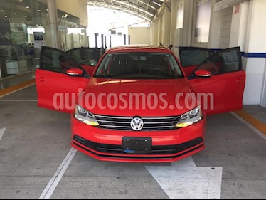 Foto venta Auto usado Volkswagen Jetta Trendline (2016) color Rojo Tornado precio $220,000
