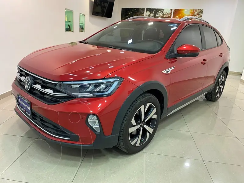 Foto Volkswagen Nivus Highline usado (2023) color Rojo precio $429,000