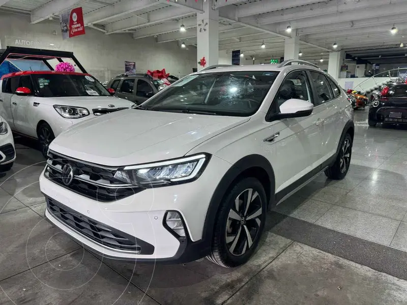 Foto Volkswagen Nivus Highline usado (2023) color Blanco precio $435,000