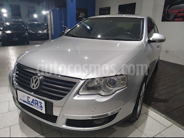 foto Volkswagen Passat 2.0 FSi Luxury Tiptronic usado (2008) color Gris United precio $348.000