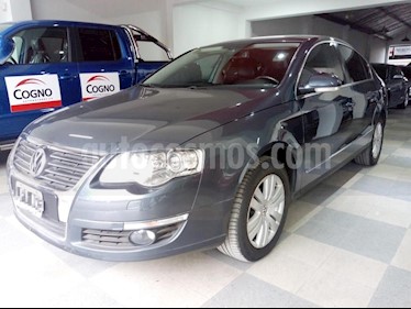Foto venta Auto usado Volkswagen Passat 2.0 TSi R-Line DSG (2011) color Gris Oscuro precio $111.111