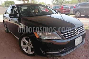 Foto venta Auto usado Volkswagen Passat 4p Sportline L5/2.5 Aut (2014) color Negro precio $175,000