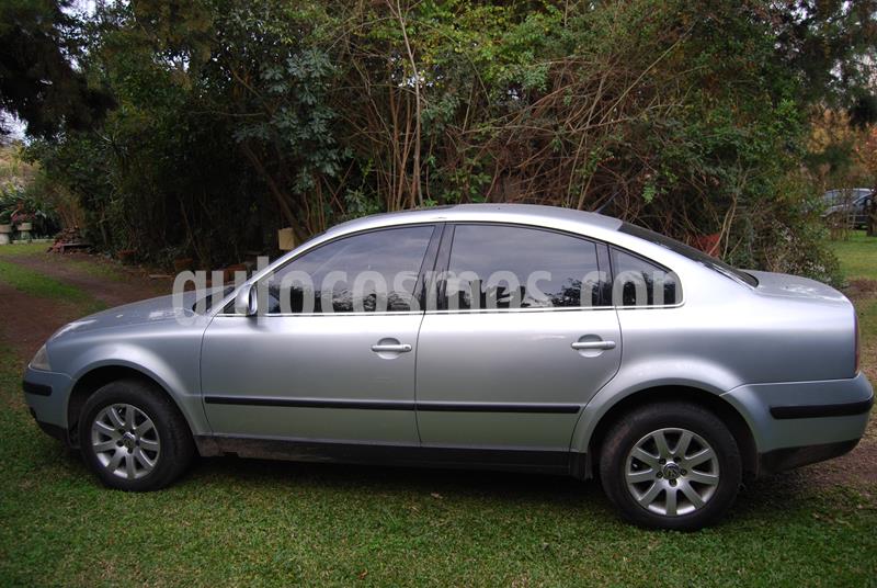 Volkswagen Passat 1.9 TDi Trendline Tiptronic usado (2004) color Gris precio $300.000