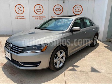 Volkswagen Passat 4p Sportline L5/2.5 Aut usado (2014) color Gris precio $183,000