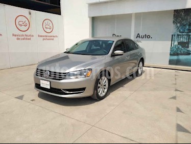 Volkswagen Passat 4p Confortline L5/2.5 Aut usado (2014) color Gris precio $175,000