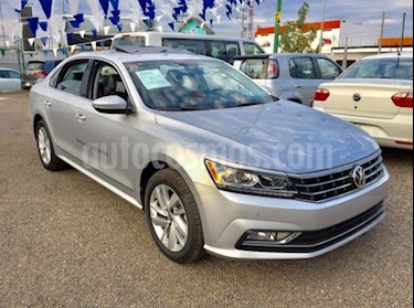 Volkswagen Passat Tiptronic Comfortline usado (2018) color Plata precio $395,000