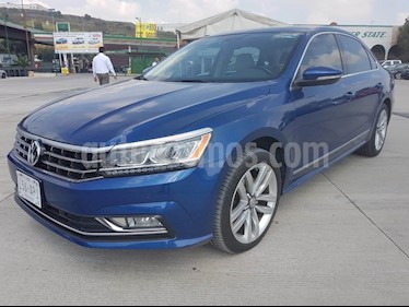 Foto Volkswagen Passat 3.6L V6 FSI usado (2016) color Azul precio $293,000