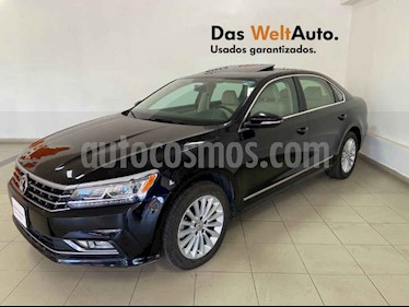foto Volkswagen Passat 4p Highline L5/2.5 Aut usado (2017) color Negro precio $279,995