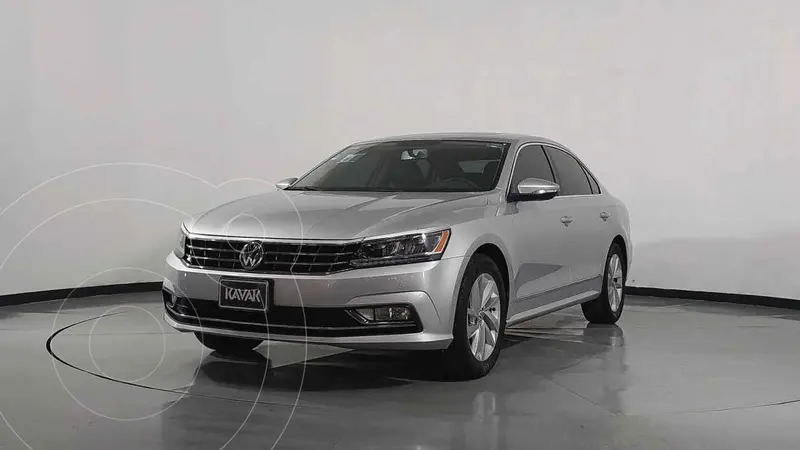 Foto Volkswagen Passat Tiptronic Highline usado (2018) color Negro precio $385,999