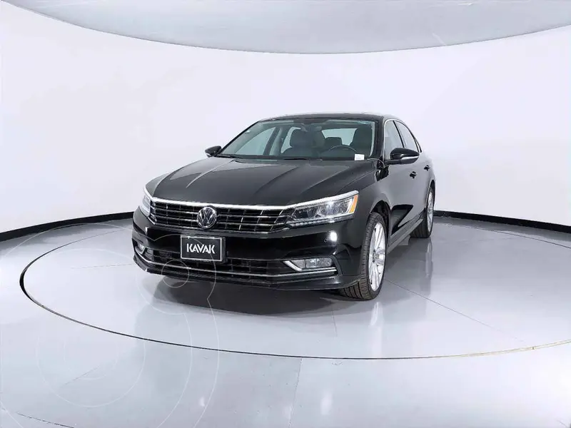 Foto Volkswagen Passat GLX VR6 Aut usado (2016) color Negro precio $269,999