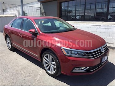 Volkswagen Passat DSG V6 usado (2018) color Rojo precio $346,000