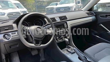 Volkswagen Passat 4P CONFORTLINE L5/2.5 AUT usado (2017) color Blanco precio $269,000