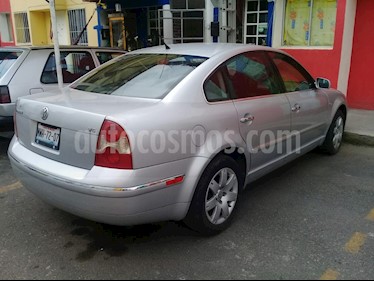 Volkswagen Passat 2.8L V6 usado (2002) color Gris Plata precio $49,000