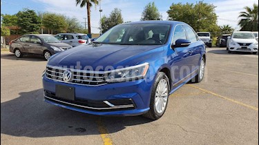 foto Volkswagen Passat Tiptronic Sportline usado (2017) color Azul precio $199,900