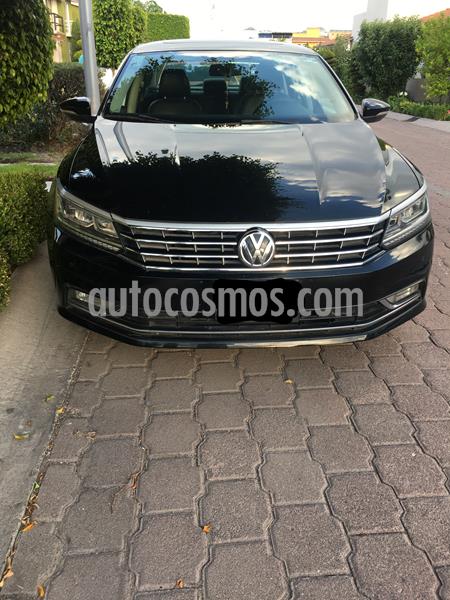 Volkswagen Passat Tiptronic Highline usado (2016) color Negro precio $200,000