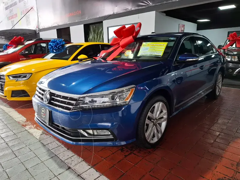 Foto Volkswagen Passat Tiptronic Highline usado (2016) color Azul Noche financiado en mensualidades(enganche $59,000 mensualidades desde $5,300)