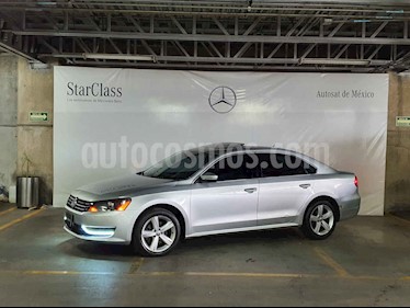 Volkswagen Passat 4p Sportline usado (2013) color Plata precio $159,000