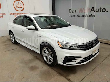 Foto venta Auto usado Volkswagen Passat Tiptronic Comfortline (2017) color Blanco precio $332,000