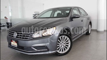 Foto venta Auto usado Volkswagen Passat Tiptronic Comfortline (2016) color Gris precio $239,000