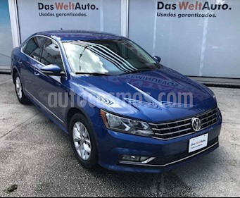Foto venta Auto usado Volkswagen Passat Tiptronic Comfortline (2016) color Azul precio $317,000