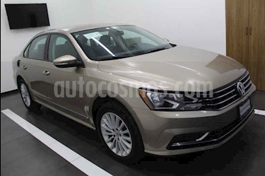 foto Volkswagen Passat Tiptronic Comfortline usado (2017) color Dorado precio $235,000