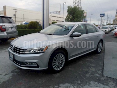 Foto venta Auto usado Volkswagen Passat Tiptronic Highline (2016) color Plata precio $152,000