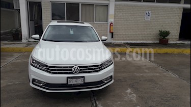 Volkswagen Passat Tiptronic Highline usado (2017) color Blanco precio $315,000