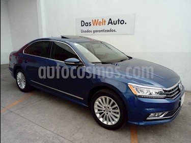 foto Volkswagen Passat Tiptronic Highline usado (2017) color Azul precio $299,999