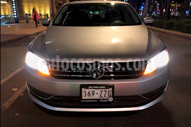 foto Volkswagen Passat Tiptronic Highline usado (2015) color Plata Reflex precio $220,000