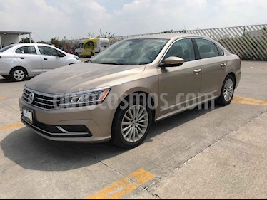 foto Volkswagen Passat Tiptronic Sportline usado (2017) color Beige precio $209,900