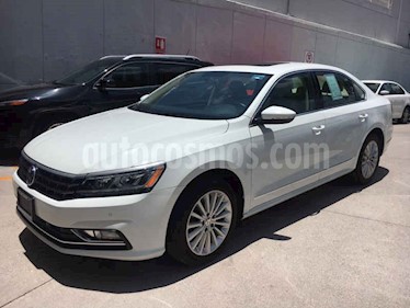 Foto venta Auto usado Volkswagen Passat Tiptronic Sportline (2018) color Blanco precio $299,000