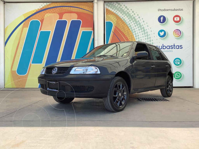 Foto Volkswagen Pointer City 5P usado (2005) color Gris precio $52,000