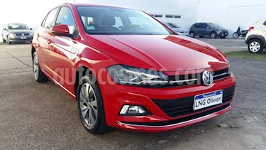 Foto Volkswagen Polo 5P Highline Aut usado (2019) color Rojo Tornado precio $975.000