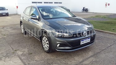 Volkswagen Polo 5P Trendline usado (2018) color Gris Platino precio $760.000