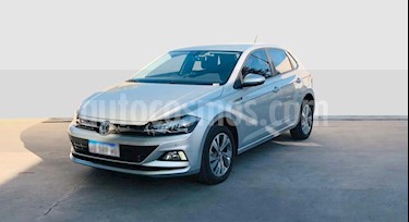 Foto Volkswagen Polo 5P Highline Aut usado (2019) color Gris Claro precio $1.100.000