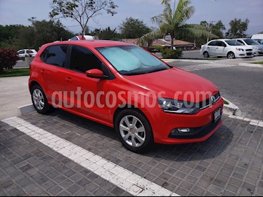 Volkswagen Polo Hatchback 1.2L TSI Aut usado (2017) color Rojo Flash precio $196,000