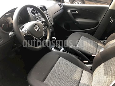 foto Volkswagen Polo Hatchback Disign & Sound Tiptronic usado (2019) color Gris Carbono precio $225,000