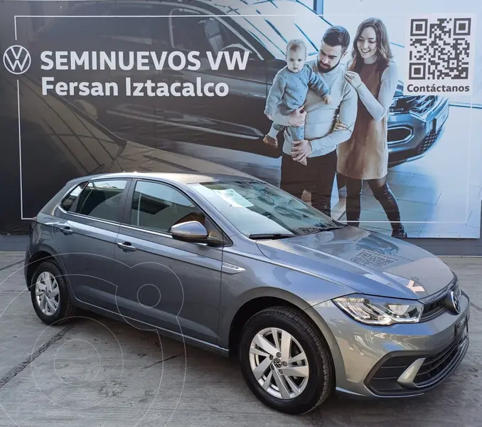 Foto Volkswagen Polo Hatchback Comfortline usado (2024) color Gris precio $352,999