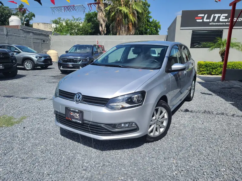 Foto Volkswagen Polo Hatchback Disign & Sound Tiptronic usado (2019) color Plata precio $209,900