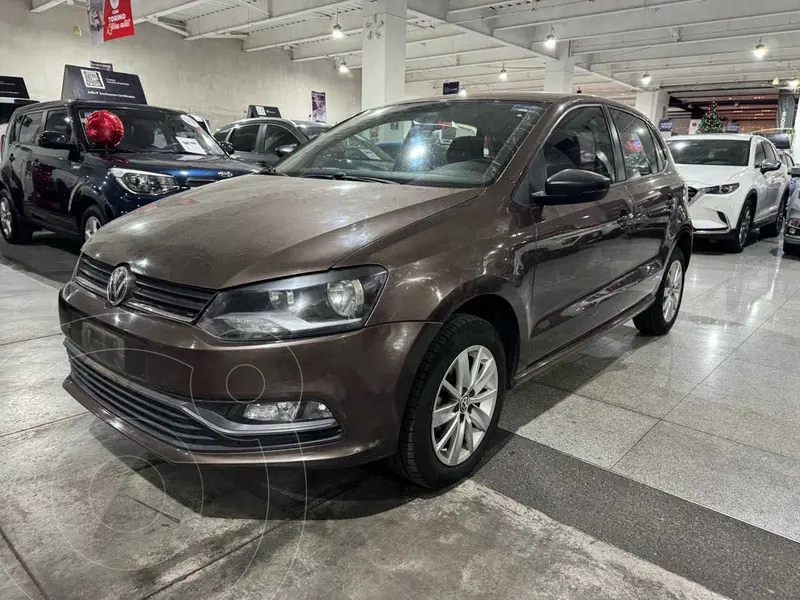 Foto Volkswagen Polo Hatchback 1.6L usado (2018) color Caf financiado en mensualidades(enganche $54,228 mensualidades desde $4,148)