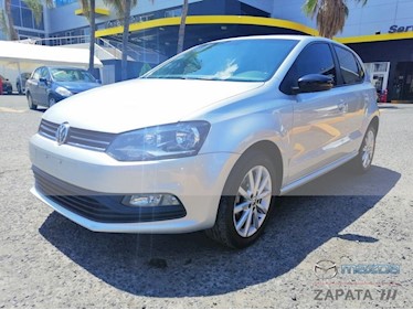 foto Volkswagen Polo Hatchback Sportline DSG usado (2018) color Plata precio $235,000