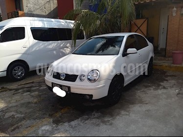 Volkswagen Polo 1.6L Base 5P Ac usado (2005) color Blanco precio $62,000