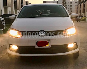 foto Volkswagen Polo 1.6L Base 5P Ac usado (2015) color Blanco precio $135,000