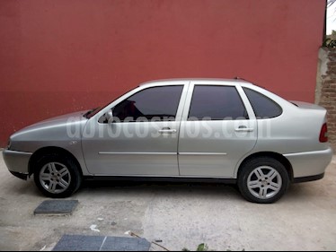 Volkswagen Polo Classic 1.9 SD usado (2003) color Gris precio $175.000