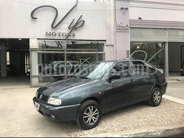 Foto Volkswagen Polo Classic 1.9 SD Comfortline usado (2004) color Gris Oscuro precio $180.000